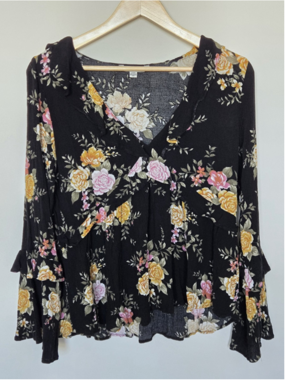 American Eagle Floral Boho Top Women's Size M Black Bell Sleeve Rufflle